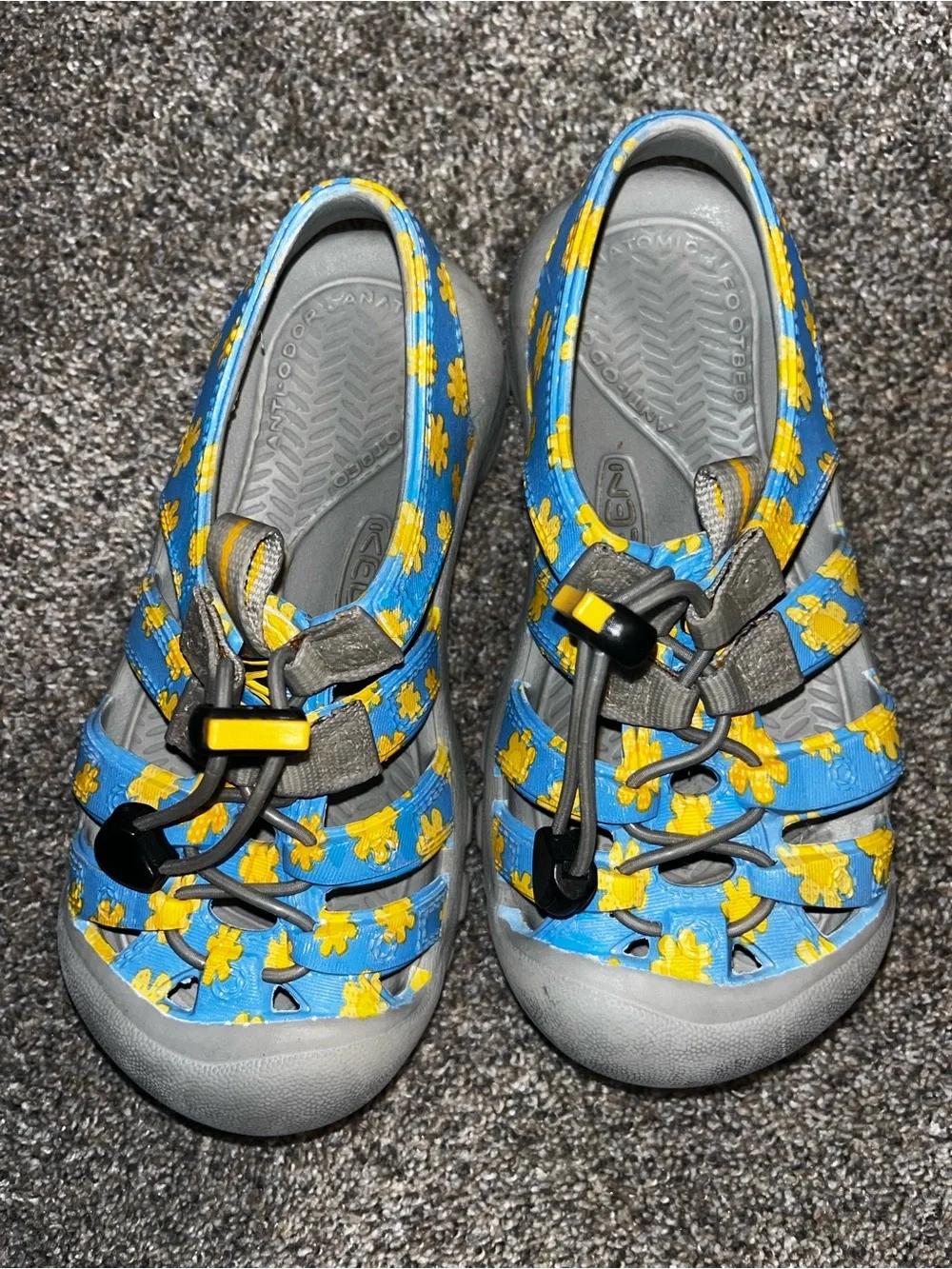 Keen toddler kids sandals 12c euc